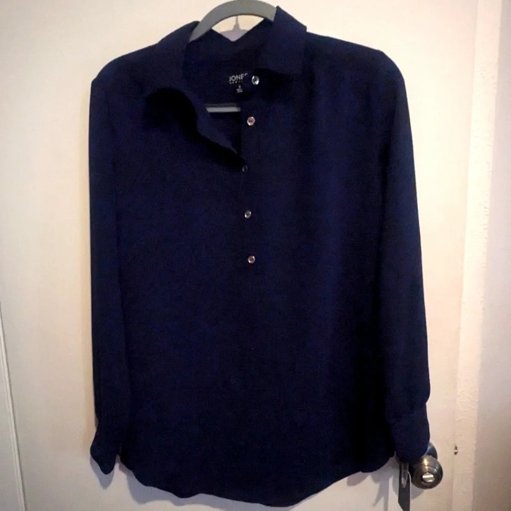 NWT Jones New York Jasper-Buttoned Tulip Hem Dark Blue Top Small